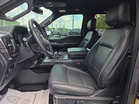 Used 2022 Ford F150 Lariat w/ Equipment Group 502A High AWD/4WD image 6