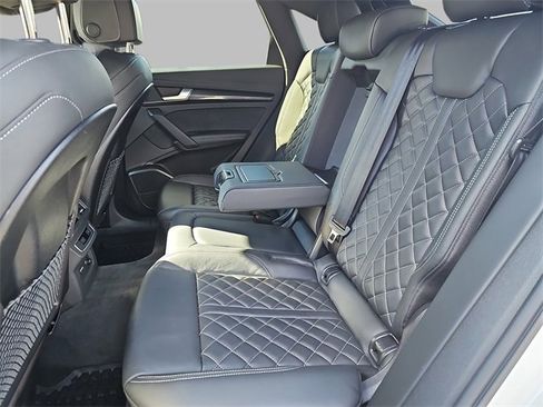 Used 2023 Audi SQ5 Premium Plus w/ Premium Plus Package image 14