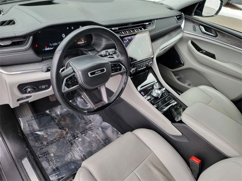 Certified 2023 Jeep Grand Cherokee L Overland w/ Advanced Protech Group III image 19