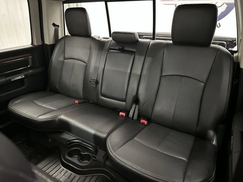 Used 2018 RAM 1500 Laramie w/ Convenience Group AWD/4WD image 29