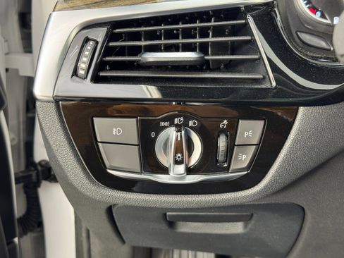 Used 2018 BMW 530e image 18