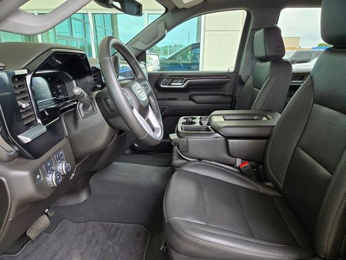 Used 2024 GMC Sierra 1500 SLT AWD/4WD image 9