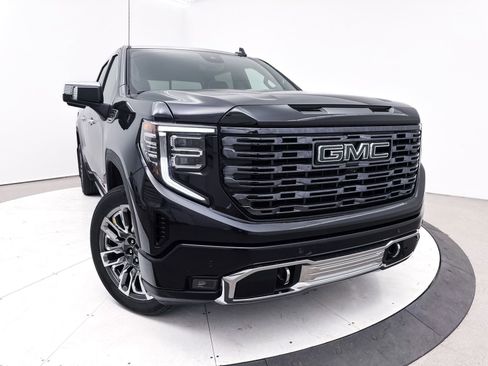 Used 2025 GMC Sierra 1500 Denali Ultimate image 8