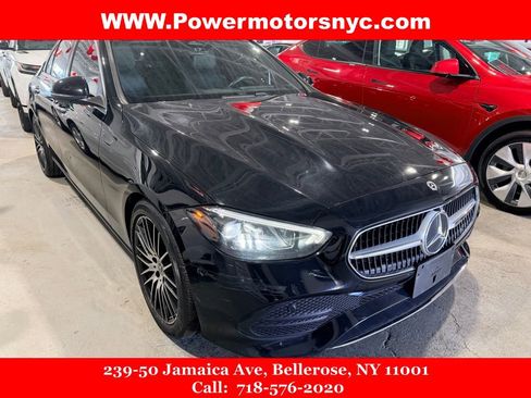 Used 2022 Mercedes-Benz C 300 4MATIC Sedan w/ Pinnacle Trim Package image 5