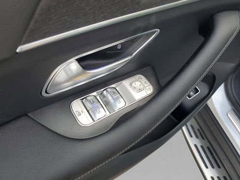 Used 2026 Mercedes-Benz GLS 450 4MATIC image 18