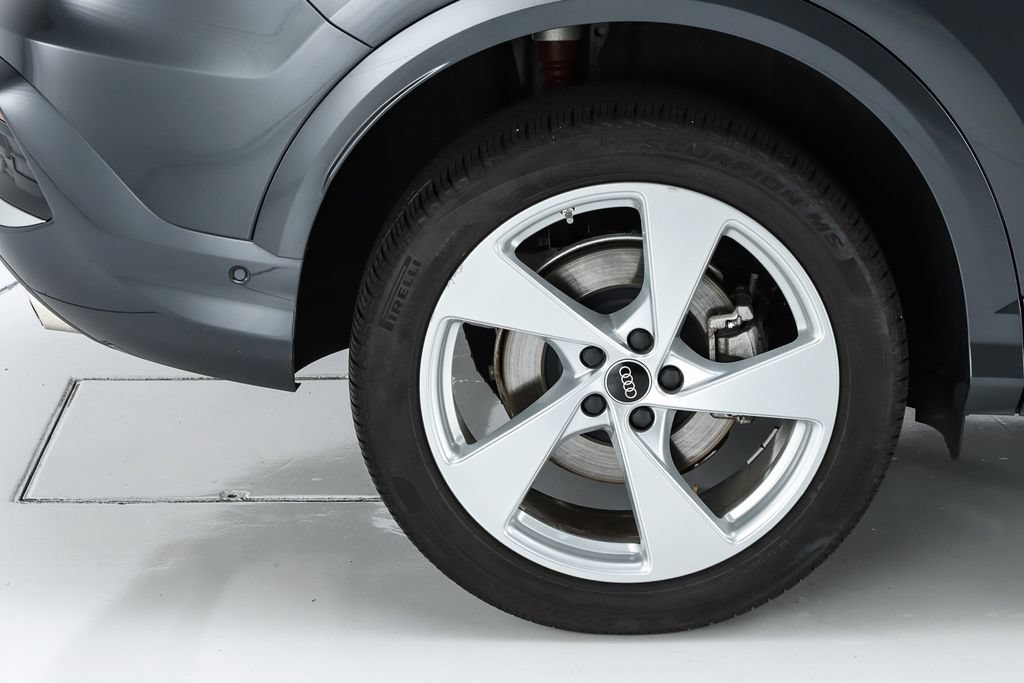 Used 2025 Audi Q5 Premium w/ Premium Plus AWD/4WD image 59