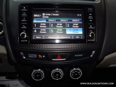 Used 2017 Mitsubishi Outlander Sport SE image 10