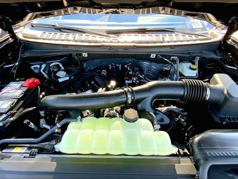 New 2025 Ford Expedition Active image 14