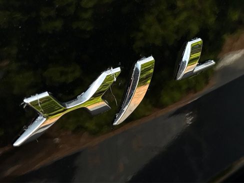 Used 2015 Jaguar XJ L Portfolio RWD image 54