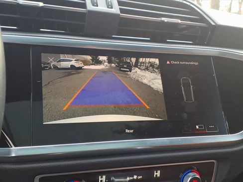 Used 2023 Audi Q3 2.0T Premium w/ Convenience Package image 22