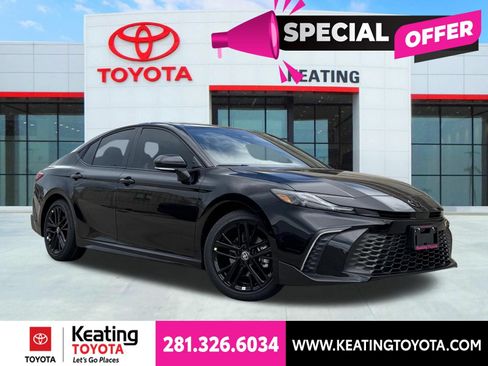 New 2026 Toyota Camry SE w/ Convenience Package FWD image 1