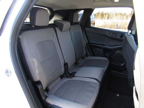 Used 2022 Ford Escape SE image 24
