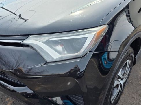 Used 2017 Toyota RAV4 LE w/ All Weather Liner Package AWD/4WD image 30