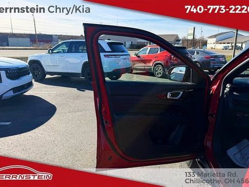 Used 2023 Jeep Compass Trailhawk w/ Trailhawk Elite Group image 13