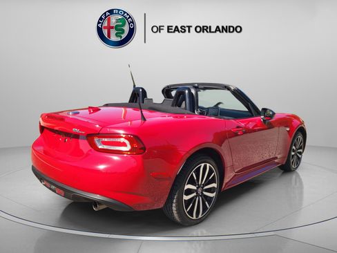 Used 2019 FIAT 124 Spider Classica RWD image 9