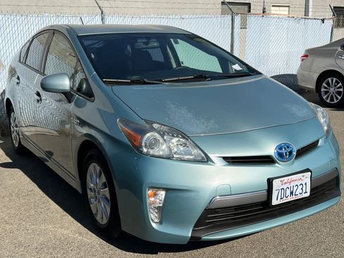 Used 2013 Toyota Prius Prime Plug-In Hybrid FWD image 3