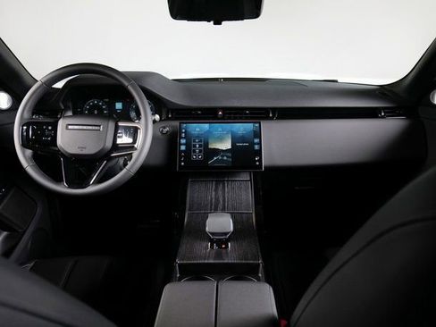 New 2026 Land Rover Range Rover Evoque Dynamic SE image 4