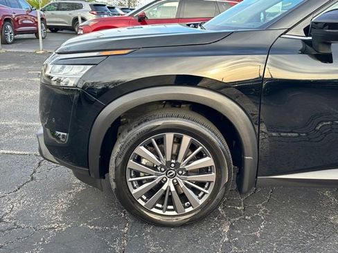 Certified 2023 Nissan Pathfinder SL w/ SL Premium Package AWD/4WD image 7