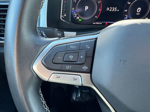 Used 2022 Volkswagen Atlas Cross Sport SE image 21