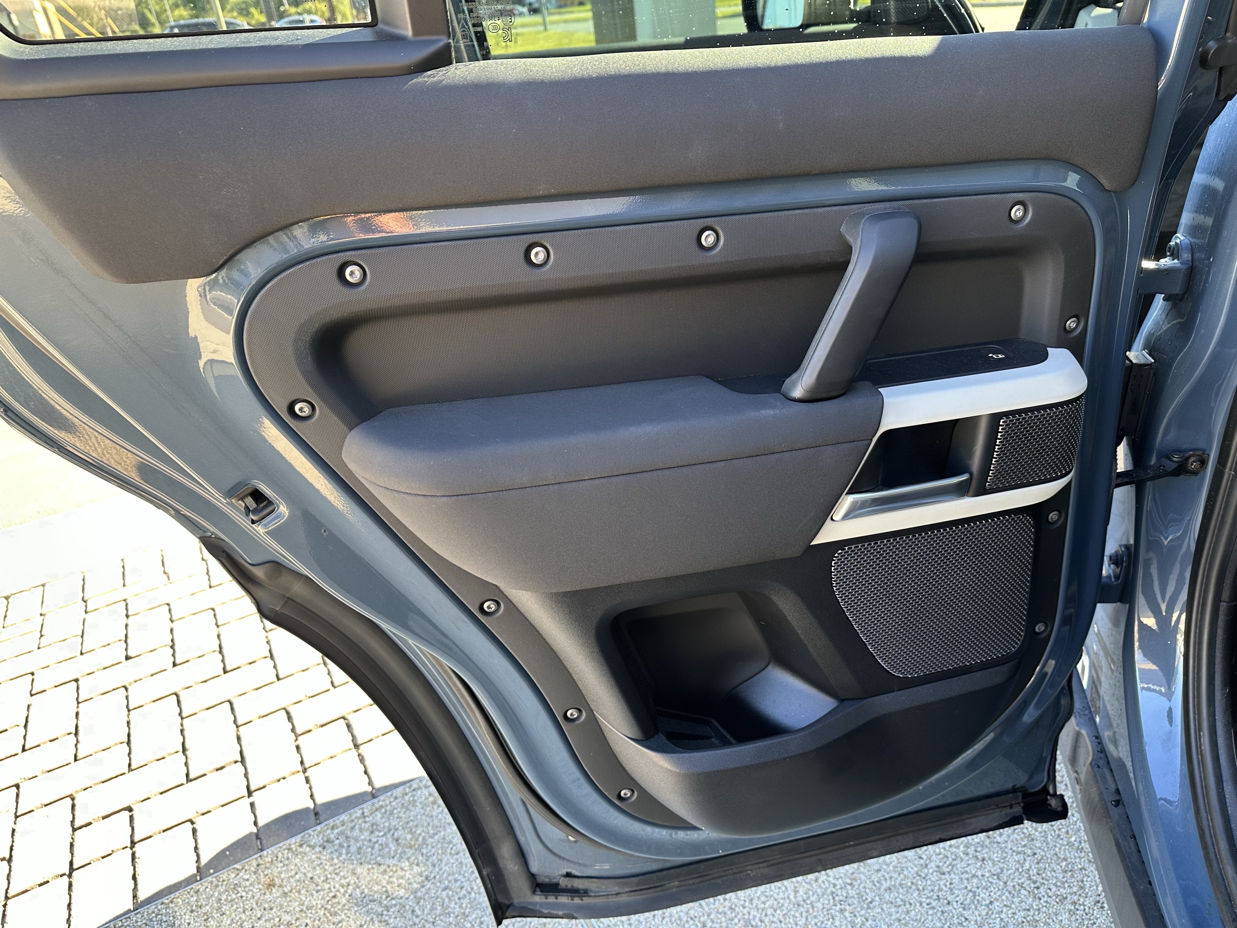 Used 2020 Land Rover Defender 110 SE AWD/4WD image 29