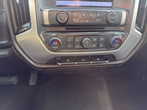 Used 2017 GMC Sierra 1500 SLE w/ Suspension Package, Off-Road AWD/4WD image 22