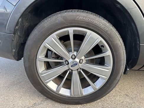 Used 2018 Ford Explorer Limited image 7