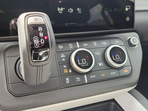 Certified 2026 Land Rover Defender 110 S AWD/4WD image 20