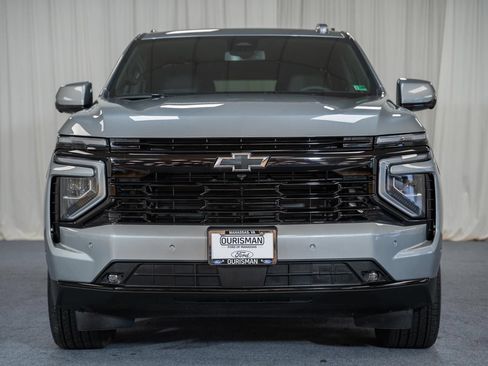 Used 2026 Chevrolet Tahoe RST AWD/4WD image 2