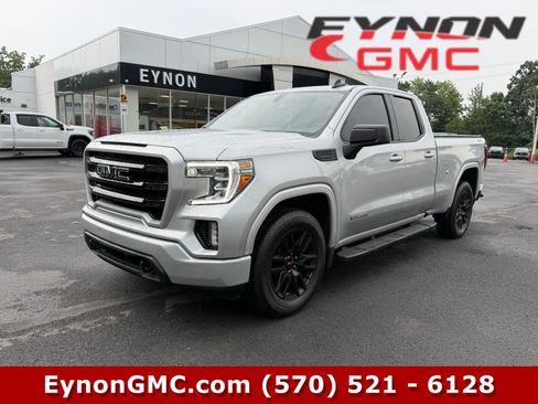 Used 2022 GMC Sierra 1500 Elevation w/ LPO, Elevation Black Package AWD/4WD image 1