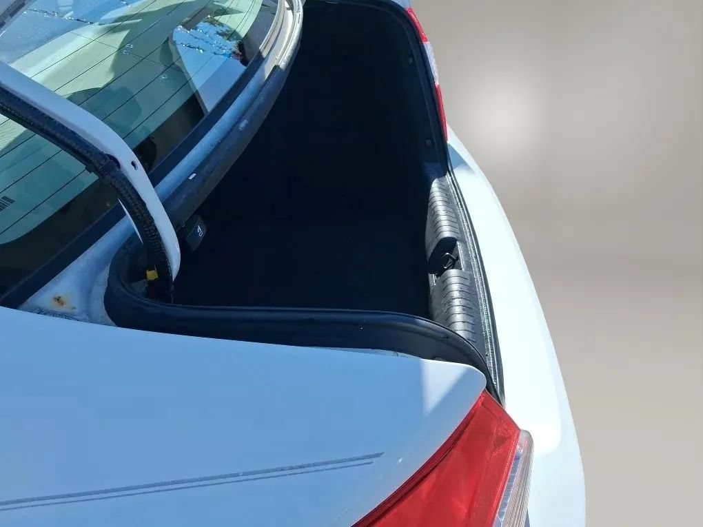 Used 2012 Honda Civic LX image 16