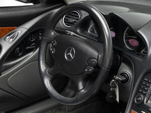 Used 2005 Mercedes-Benz SL 500 image 45