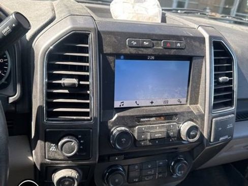 Used 2018 Ford F150 XLT w/ Equipment Group 302A Luxury image 11