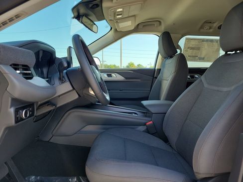 New 2026 Ford Explorer Active RWD image 16