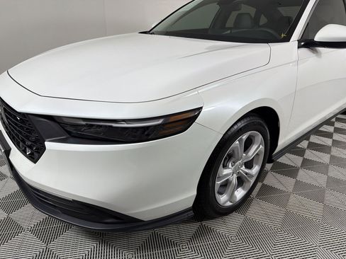 Used 2025 Honda Accord LX image 27