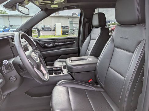 Used 2023 GMC Yukon Denali AWD/4WD image 11