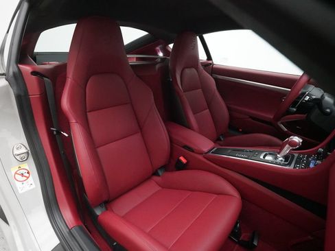 Certified 2025 Porsche 718 Cayman GTS RWD image 26