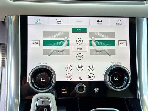 Used 2020 Land Rover Range Rover Sport SVR image 34