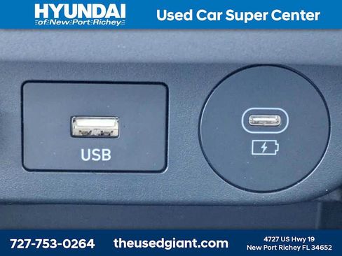 Certified 2025 Hyundai Elantra SE FWD image 21