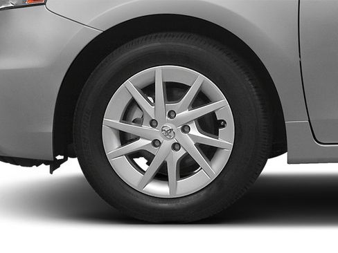 Used 2014 Toyota Prius V Three image 11