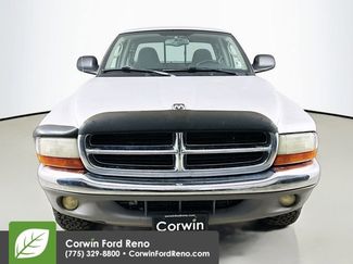 Used 2002 Dodge Dakota SLT AWD/4WD video 2