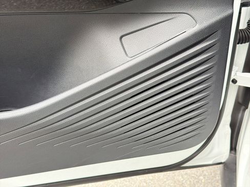 Used 2024 Volkswagen ID.4 2WD image 20