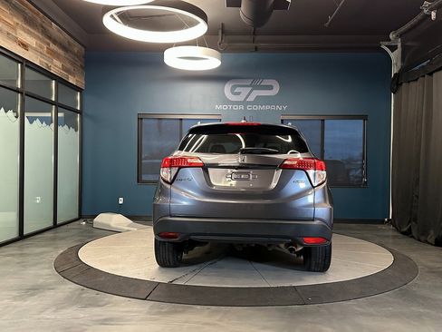 Used 2021 Honda HR-V EX image 4