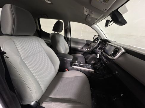 Used 2022 Toyota Tacoma SR5 image 24