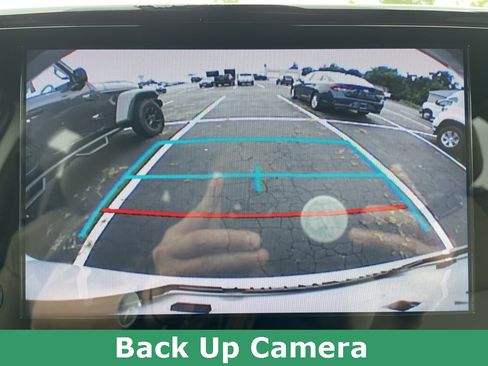 Used 2023 Toyota Sienna XLE image 32