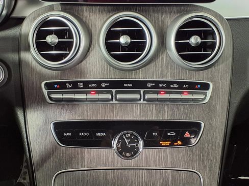 Used 2020 Mercedes-Benz C 300 4MATIC Sedan image 22