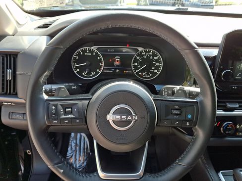 Certified 2024 Nissan Pathfinder SL w/ SL Premium Package AWD/4WD image 21