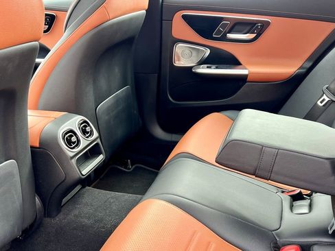 Certified 2023 Mercedes-Benz C 300 4MATIC Sedan image 10