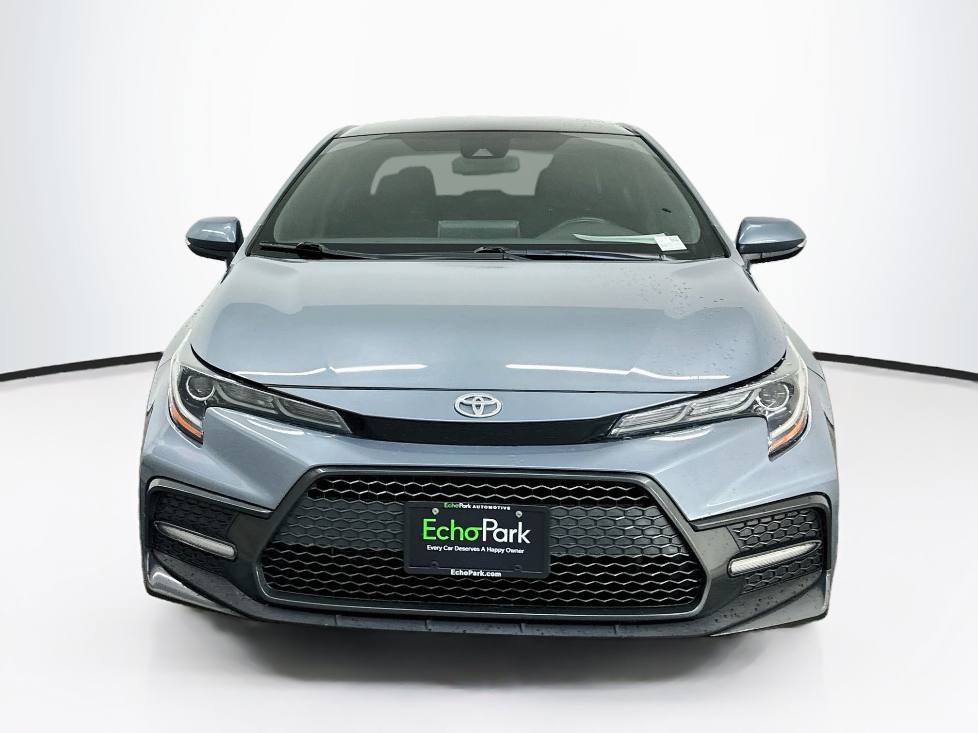 Used 2021 Toyota Corolla SE w/ Carpet Mat Package (TMS) FWD image 2