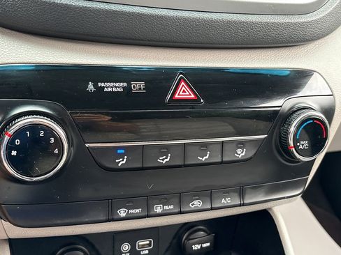 Used 2017 Hyundai Tucson SE AWD/4WD image 15
