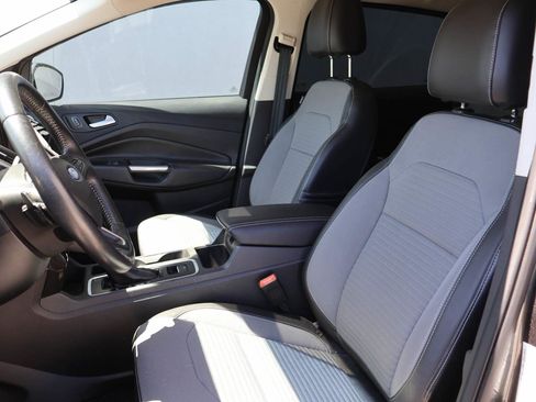 Used 2017 Ford Escape Titanium AWD/4WD image 9